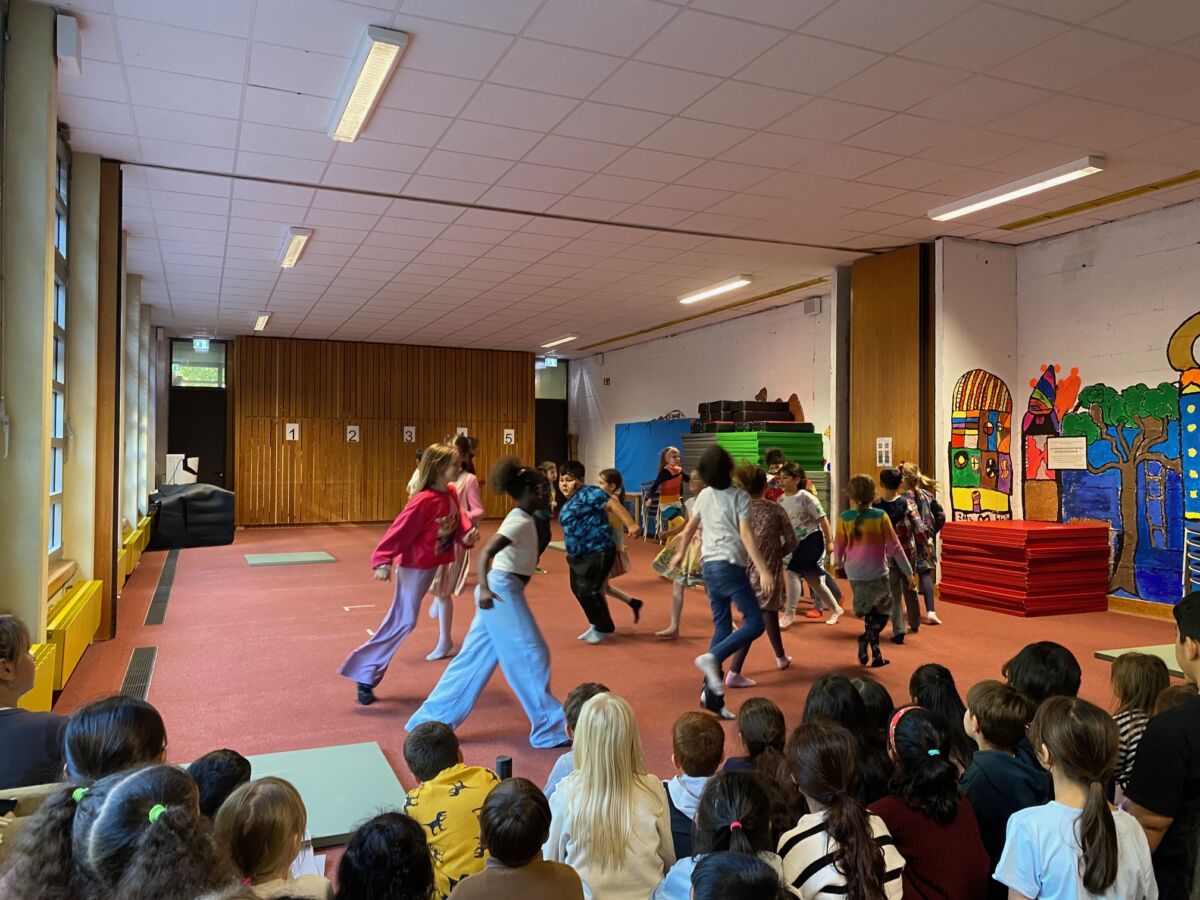 The colorful mice – a theater project by class 3c